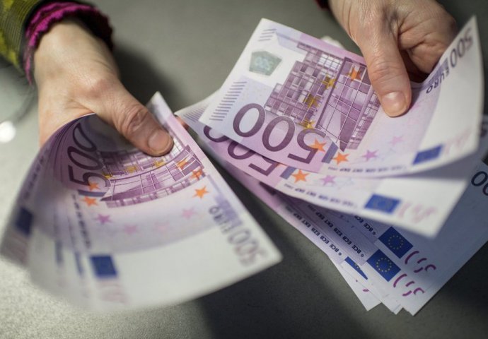 NEVJEROVOVATAN SPLET OKOLNOSTI: Beskućnik odšetao iz otvorene mjenjačnice s plijenom od 300.000 eura