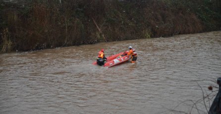 JUTROS NASTAVLJENA POTRAGA ZA DVOJICOM MLADIĆA: U akciju uključeno više od 400 ljudi