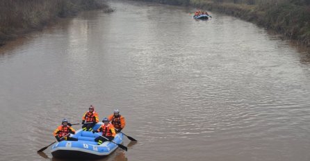 POKRENUTA POTRAGA IZ VISOKOG/ IZ MUP-a ZDK ZA NOVI.BA:  Upućeno je nekoliko specijalističkih timova sa posebnom opremom