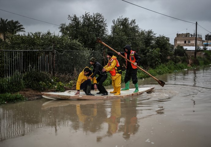 UN: Pola miliona Palestinaca u Gazi u opasnosti od raseljavanja zbog poplava