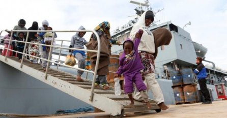 Libijska obalska straža spasila više od 250 migranata na putu za Italiju