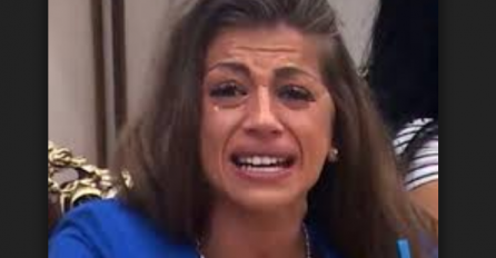 Dobila informacije ŠTA NJEN MUŽ RADI dok je ona u vili: DALILU JE ZABOLILO OVO NEPRIJATNO IZNENAĐENJE!