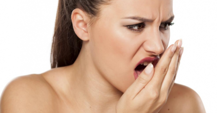 Loš zadah upućuje na bolest jetre, a evo na koju bolest upućuju SUHA USTA