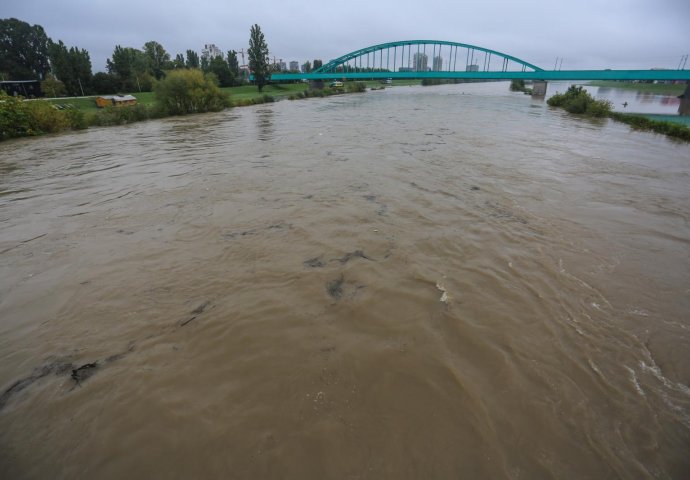 Vodostaj Save premašio kotu redovne odbrane od poplave