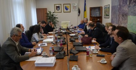 Pregovori o osnovici za obračun plaća uposlenih u javnoj službi Kantona Sarajevo