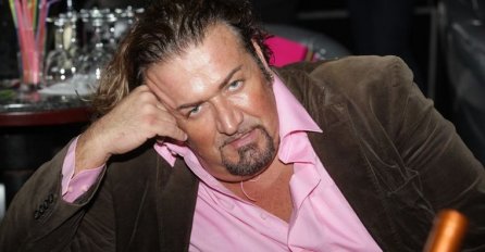 SUPRUGA DRAGANA MARINKOVIĆA MACE SE POJAVILA NA JEDNOM DOGAĐAJU: Svi ostali šokirani njenim izgledom (FOTO)