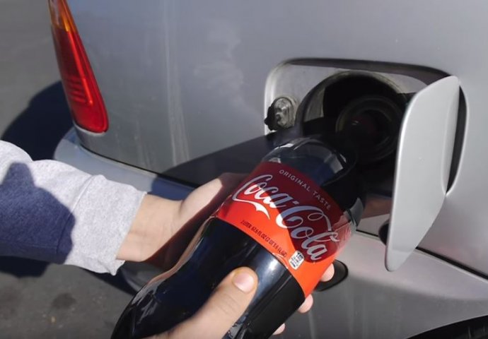 U REZERVOAR BMW-a SU NATOČILI 2 LITRA COCA-COLE I VOZALI SE PO GRADU!  (VIDEO) 