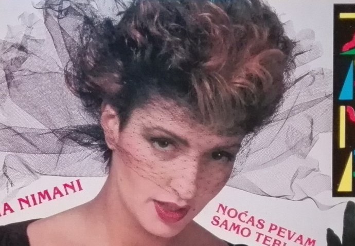 JUGOSLOVENSKA POP IKONA: Ovako danas izgleda žena koja je otpjevala HIT 'DODIRNI MI KOLENA'!