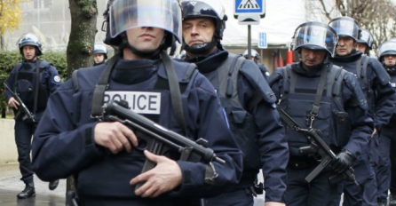 Vanredno za Božić: 97.000 pripadnika vojske i policije na ulicama Francuske