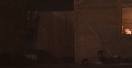 VANREDNO STANJE U "ZADRUZI", UČESNIK BJEŽI IZ RIJALITIJA: "Otvori mi vrata, molim te otvori!"