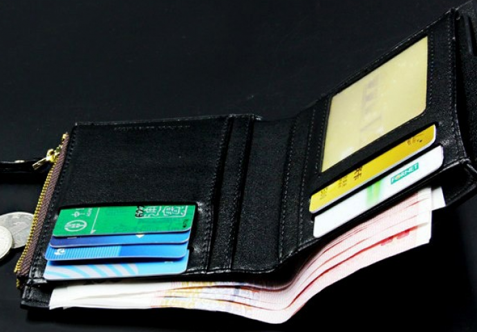 Pazite u kakvom novčaniku držite novac: Koje boje vam je novčanik, o tome ovisi hoćete li biti bogati  
