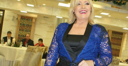 PRIJE NEGO ŠTO JE POSTALA MUZIČKA ZVIJEZDA: Pogledajte čime se Snežana Đurišić bavila 