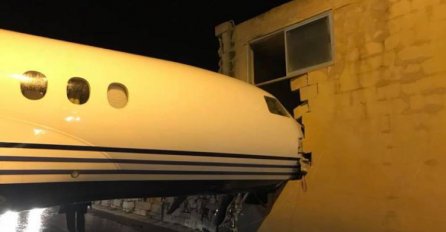 Avion udario u aerodromsku zgradu na Malti