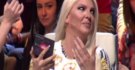 REKLA, PA POREKLA: Pričala je da se nikad neće pojaviti na sceni ' ZVEZDA GRANDA',  a sada je Popović nosi na vratu! (VIDEO)