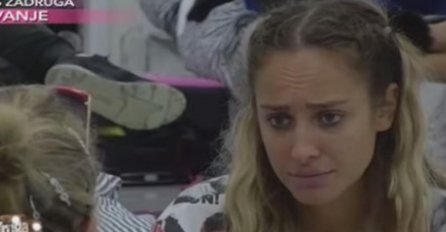 'SVAKI DAN JE SVE TEŽI': Luna napisala dirljivo pismo porodici, evo šta im je poručila! (VIDEO)