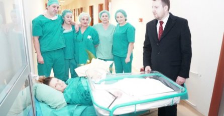 Iza ponoći rođena prva beba u Sarajevu u 2018. godini