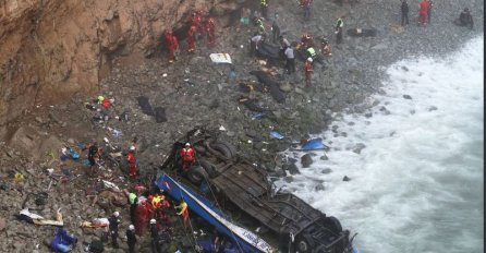 NOVI BILANS: Najmanje 48 osoba poginulo u padu autobusa s litice u Peruu