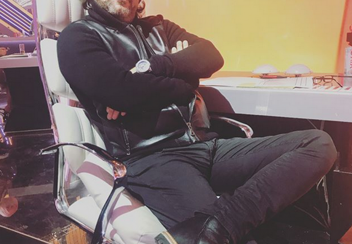 Jedan detalj izazvao mnogo pažnje i šaljivih komentara: Zavirite u DOM U KOM Lukas ŽIVI NAKON RAZVODA! (FOTO)