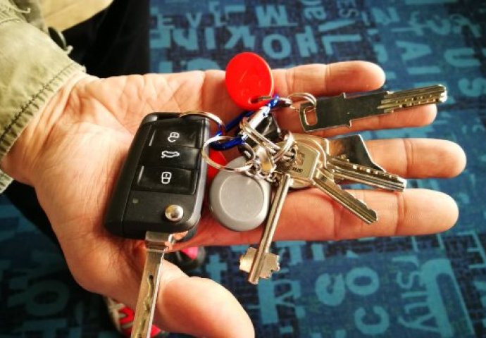 MNOGI PRAVE OVU VELIKU GREŠKU: Evo zašto sa ključevima od auta na privjesku nikako ne smijete da imate druge ključeve
