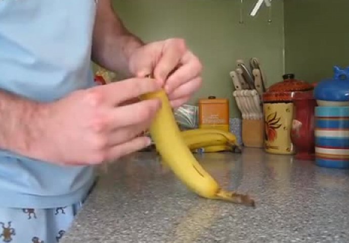 VJEROVALI ILI NE: Bananu smo cijelo vrijeme gulili pogrešno (VIDEO)