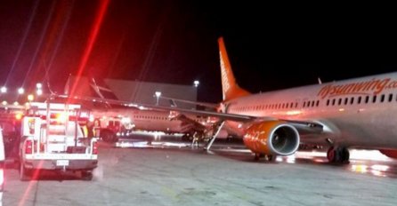 TRAGEDIJA IZBJEGNUTA: Avioni se sudarili na aerodromu Pearons u Torontu, putnici na sigurnom