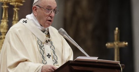 Papa Franja čestitao Božić pravoslavnim vjernicima: Pratite put koji će vam osigurati mir i radost