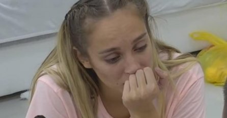 VODITELJICA OTKRILA PRED SVIMA S KIM JE BILA U KREVETU: Luna u očaju, moli da izađe iz Zadruge (VIDEO)