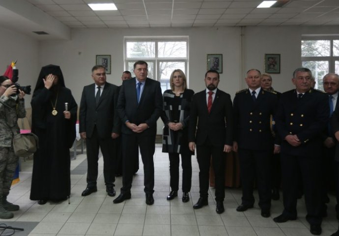 Dodik: Ne može 'neki birokrata' u Sarajevu odlučivati o učešću Trećeg (RS) puka