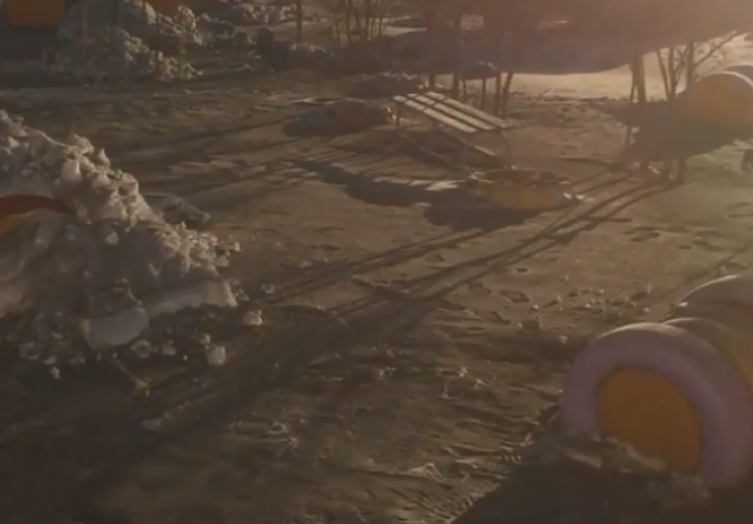 PAO CRNI SNIJEG: Ovaj grad je prekrio crni snijeg (VIDEO)