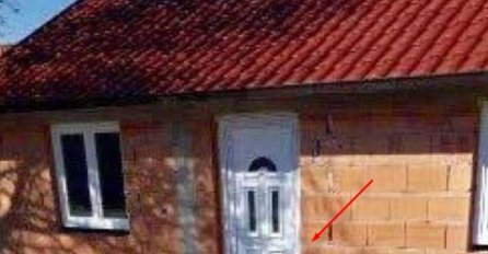 OVO JE HIT! Vrata za svekrve i tašte: Kuća koja je nasmijala milione ljudi! (FOTO)