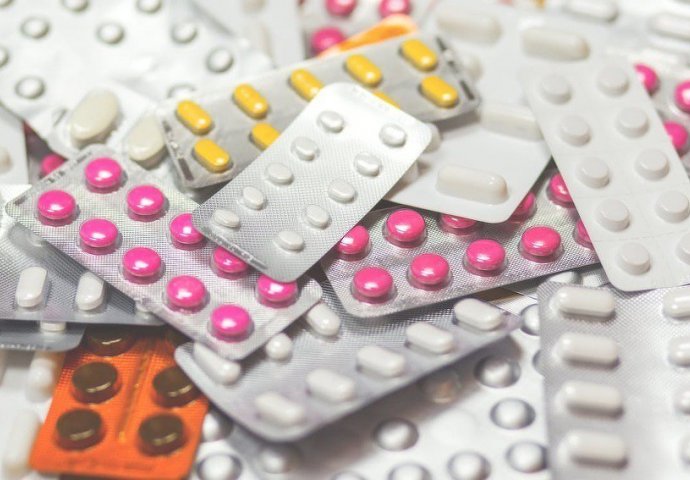 Domaći proizvođači smatraju nezakonitom novu esencijalnu listu lijekova u USK