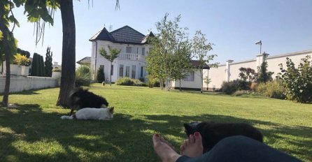 NAPUSTILA BEOGRAD I NAPRAVILA VILU OD 500.000 EURA U VAROŠI: Pjevačica stvorila PRAVI RAJ! Bazen, skupocjeni granit, toalet ko cijeli stan..