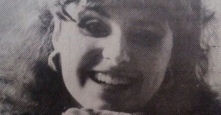 NIJE DRAGANA MIRKOVIĆ:  Fotografija stara 27 godina, znate li TKO JE NA NJOJ?!