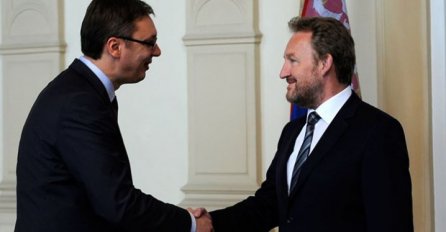 Vučić najavio sastanke sa Erdoganom i Izetbegovićem
