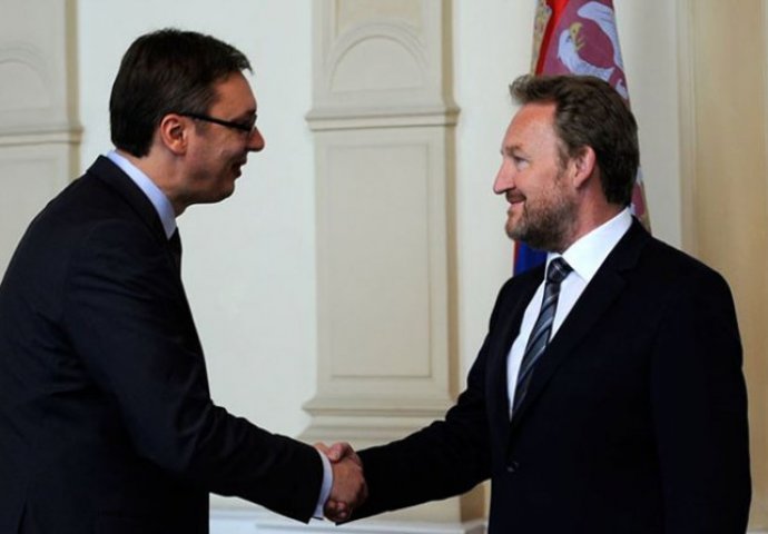 Vučić najavio sastanke sa Erdoganom i Izetbegovićem