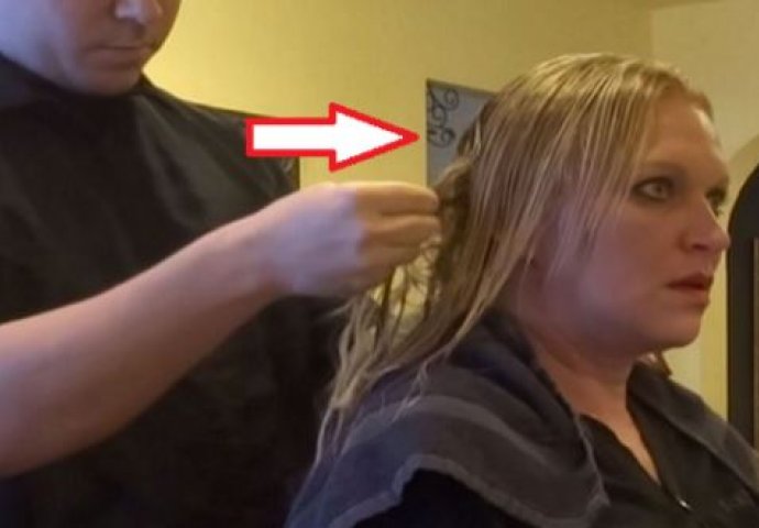 STRAŠAN ŠOK: Kad joj je frizer pokazao šta je našao u kosi, umalo se onesvijestila (VIDEO)