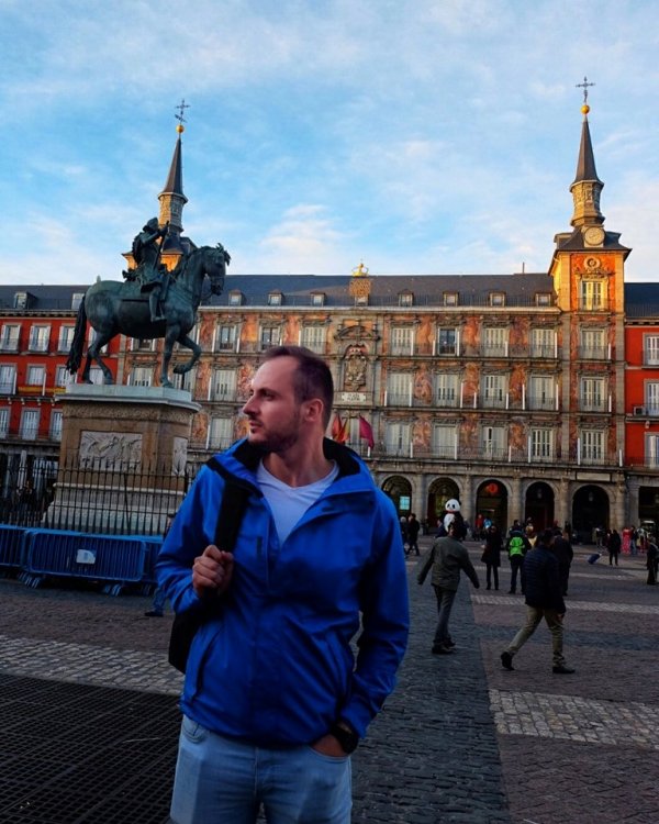 26913484-10215787105576482-1414502605-n