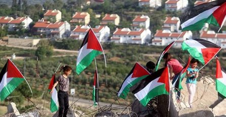 Amerika umanjila za 65 miliona dolara pomoć za palestinske izbjeglice