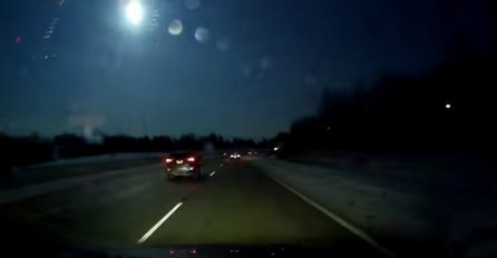 NESVAKIDAŠNJI PRIZOR: METEOR EKSPLODIRAO Noć se pretvorila u dan, stanovnici prvo pomislili na TERORIZAM! (VIDEO)
