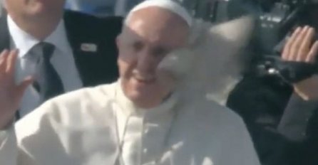 PAPU GAĐALI IZ MASE: U jednom momentu je ka njemu poletio OVAJ PREDMET i pogodio ga RAVNO U GLAVU! ( VIDEO)