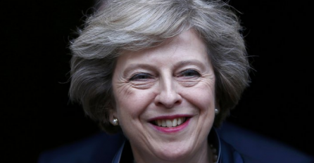 Britanska premijerka ponudila Francuskoj 44,5 milijuna funti za sigurnost granice
