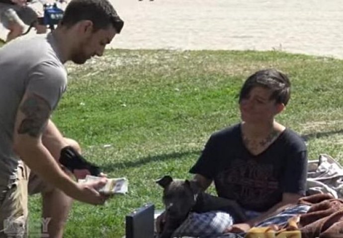 Beskućnicima je ponudio OGROMNU SUMU NOVCA za psa: ZBOG NJIHOVE REAKCIJE ĆETE PLAKATI! (VIDEO)