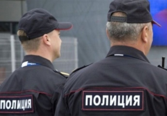 RUSIJA: Tinejdžer sjekirom ranio šest đaka, pa zapalio školu