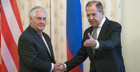 Lavrov i Tillerson razgovarali o sirijskoj krizi