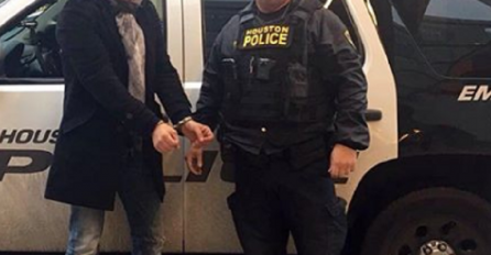 LISICE NA RUKAMA: Poznati domaći pjevač  UHAPŠEN u Americi!