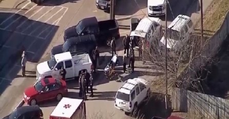 PUCNJAVA U ŠKOLI U TEKSASU:  Ranjena učenica, priveden 16-godišnji učenik