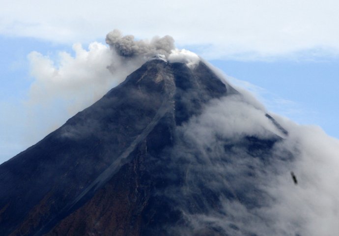 PRORADIO VULKAN NA FILIPINIMA: Očekuje se erupcija