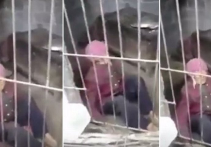 BEZDUŠNOST KAKVA SE NE PAMTI: Baka (92) godinama živjela u kavezu, sin i snaha je smjestili iza rešetaka (VIDEO)