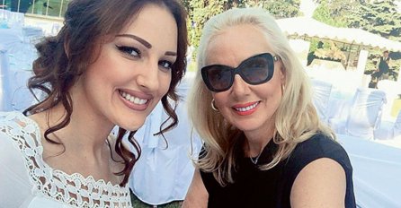 BRENA I ALEKSANDRA SE ŽESTOKO POSVAĐALE NA ODMORU: Čim je Prijovićka ovo rekla, Brena je skočila na nju! (FOTO)