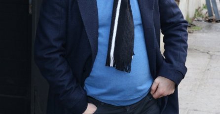 PRIVOĐENA ZBOG PROSTITUCIJE: Aca Lukas uhvaćen sa 24 godine mlađom plavušom (FOTO)